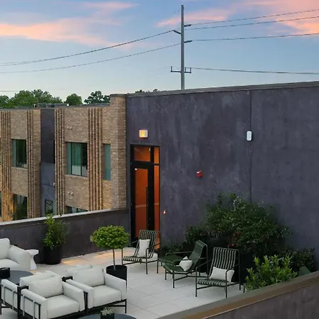 Apartment Landing - The Haysboro