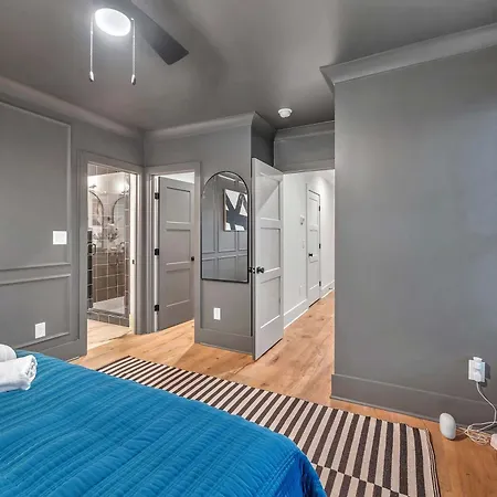 New 2 Luxe Townhomes With Rooftops Sleeps 24 *