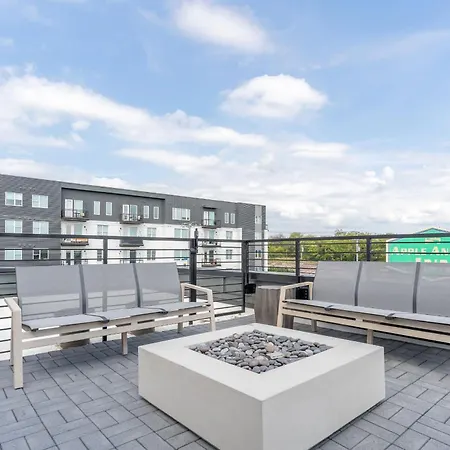 Rooftop Hot Tub Fire Pit 8br Near Broadway Holiday home