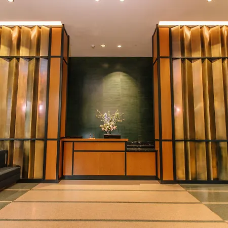 Fairlane Hotel 4*