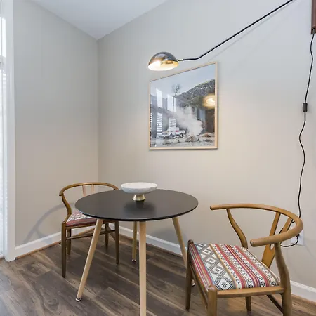 Mint House - Hillsboro Village