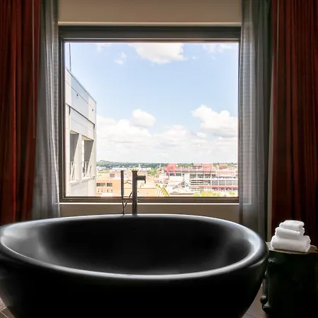 The Nash Hotel 4*