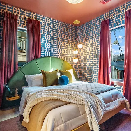 Three King With Pool Gym Balcony & Garage Right On Music Row Downtown Views From Rooftop Walk To Rca B & Local Dining Under 2 Miles To Broadway Elevator Access 24 Hr Hospitality Nashville