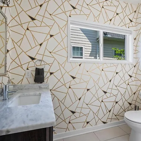 Walk & Bike-stunning Natural Light! 13 Mins To Downtown * Nashville