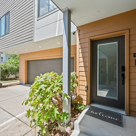 Walk & Bike-stunning Natural Light! 13 Mins To Downtown Holiday home Nashville