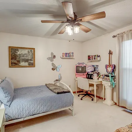 Music-themed Family Home! 13 Mi To Dtwn