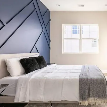 Rooftop Views 4br 4ba 7 Beds Near Broadway * Nashville