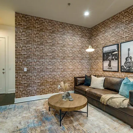 Lofts At 30th-two Beats-2 Units-mins To Broadway Holiday home *