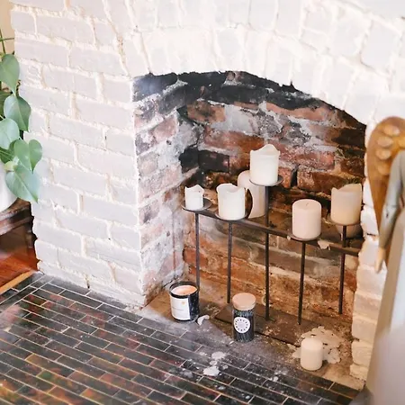 Historic Gem 4 Bedroom With Pool, Walk To All Hotspots Nashville
