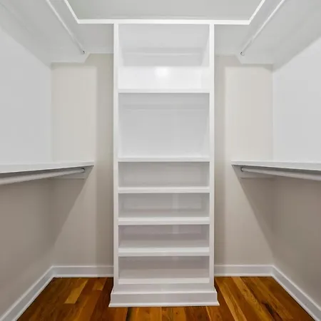 Walk & Bike-stunning Natural Light! 13 Mins To Downtown Holiday home Nashville