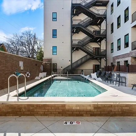 Three King With Pool Gym Balcony & Garage Right On Music Row Downtown Views From Rooftop Walk To Rca B & Local Dining Under 2 Miles To Broadway Elevator Access 24 Hr Hospitality * Nashville
