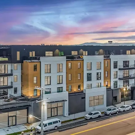 Oasis At The Muse Modern 2br With Balcony & Rooftop Views *