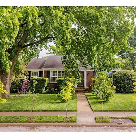 Cozy Duplex, 4 Beds, Near Downtown *