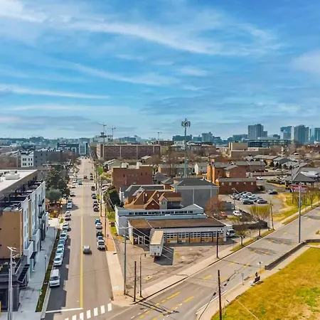 Oasis At The Muse Modern 2br With Balcony & Rooftop Views