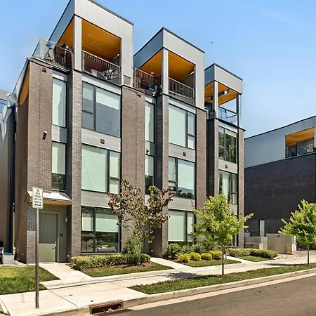 The Grove By Avantstay Apartment
