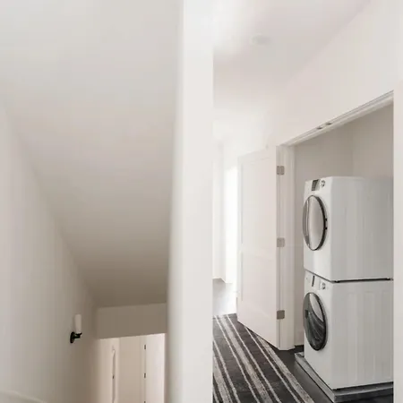 Apartment The Grove By Avantstay