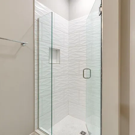 Holiday home Mesmerize Melrose - 5 Mins To Broadway - Rooftop Deck *