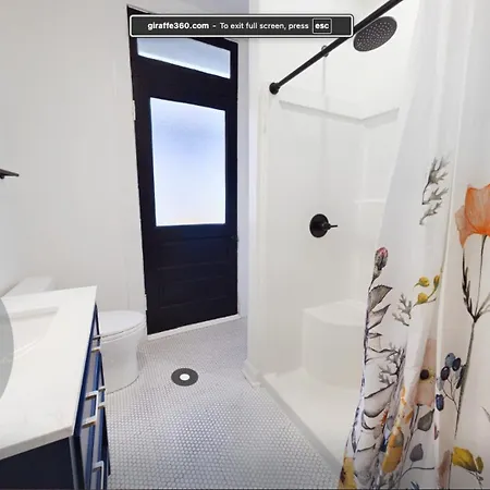 Southern Elegance-private Hot Tub-walk To 12 S Holiday home *