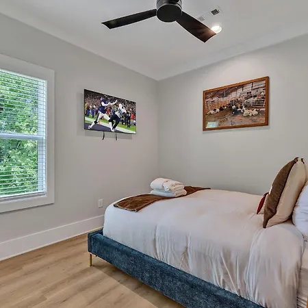 Bass - Private Rooftop - 8 Mins To Broadway Holiday home Nashville