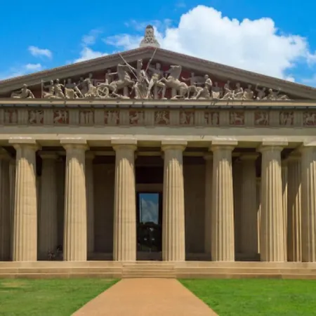 Fairfield & Near Vanderbilt 3* Nashville