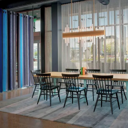 Hotel Aloft By Marriott Airport 3*