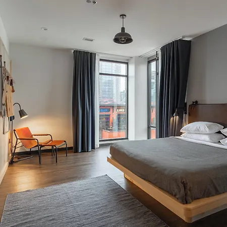 Moxy Downtown 3* Nashville
