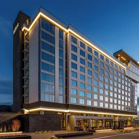 Hilton Bna Airport Terminal Hotel 4*