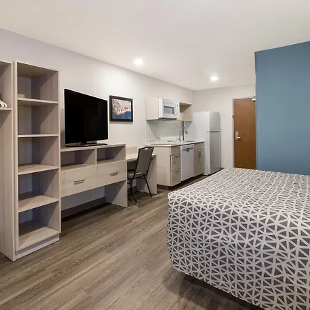 Woodspring Hermitage - Airport Hotel 3*