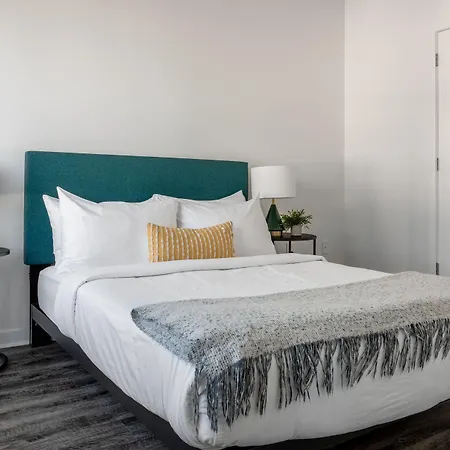 Mint House - The Gulch - 11th Ave S Nashville