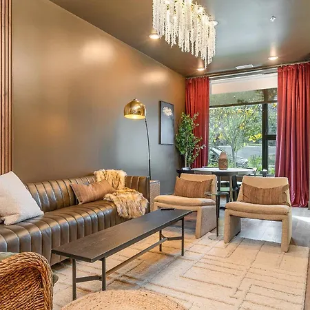 Luxe-rooftop Echo-private Deck-4 Mins Broadway