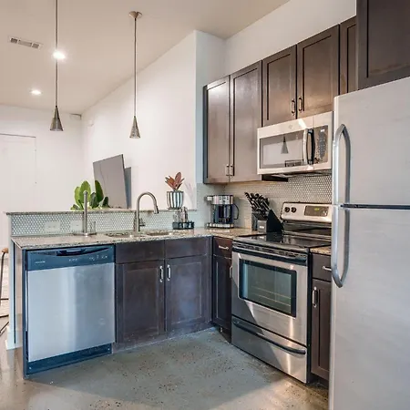 Lofts At 30th-two Beats-2 Units-mins To Broadway