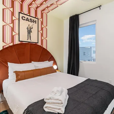 Luxe-high Note-rooftop Hot Tub-3 Mins To Broadway *