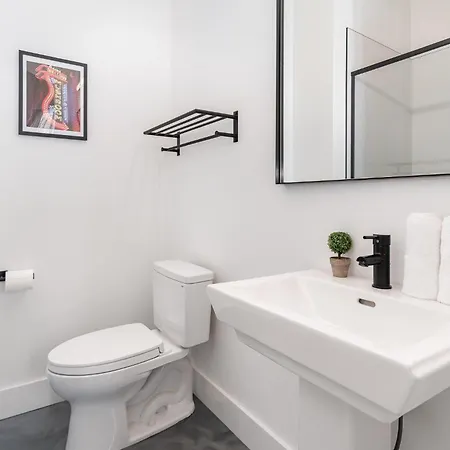 Painted Note - Rooftop Hot Tub - Mins To Broadway Holiday home *