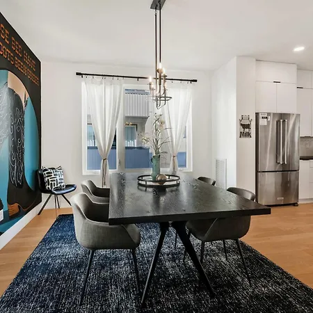 Spacious - 2 Homes, 15 Guests Nashville