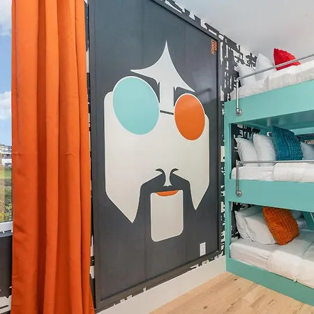 Luxe-high Note-rooftop Hot Tub-3 Mins To Broadway Holiday home *