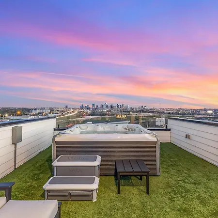 Luxe-high Note-rooftop Hot Tub-3 Mins To Broadway *