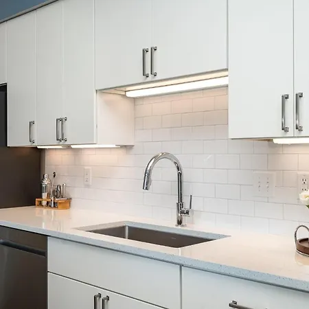 Harmony Octave-2 Units-pool/gym-4 Mins To Broadway Holiday home Nashville