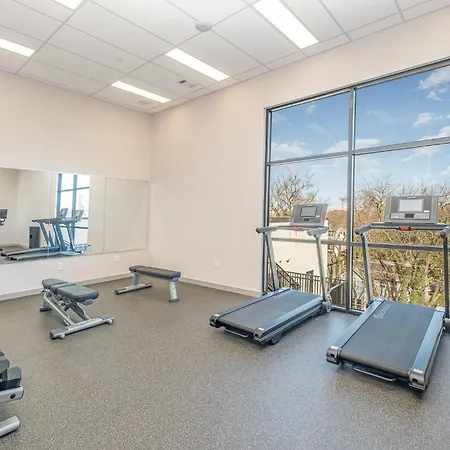 Harmony Octave-2 Units-pool/gym-4 Mins To Broadway Holiday home Nashville