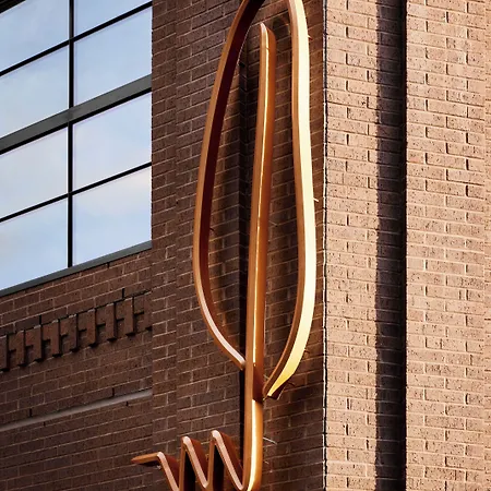 Memoir Wedgewood Houston Hotel