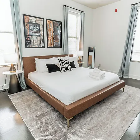 Holiday home Modern Loft Near West End *