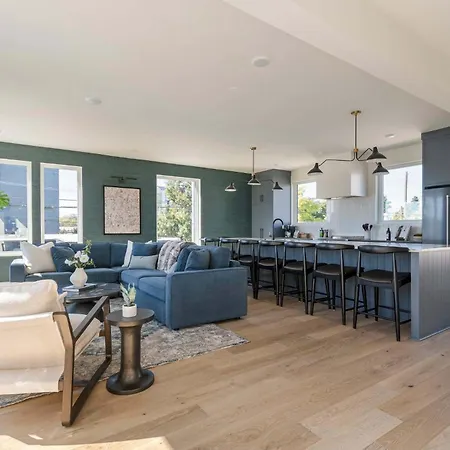 The Linden - Rooftop Views Refined Design New Holiday home Nashville