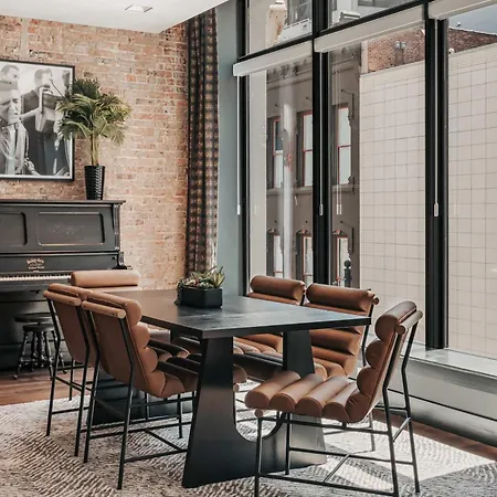 Starr Piano - Highball And Bellamy - 8 Bedroom Holiday home Nashville