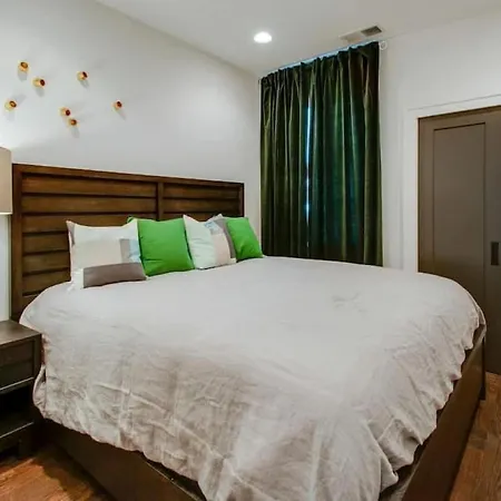 Luxury - The Gulch - Private Rooftop