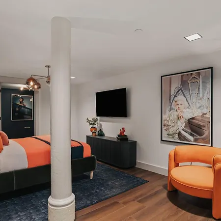 Holiday home Starr Piano - Roxie And Carraway - 8 Bedrooms Nashville
