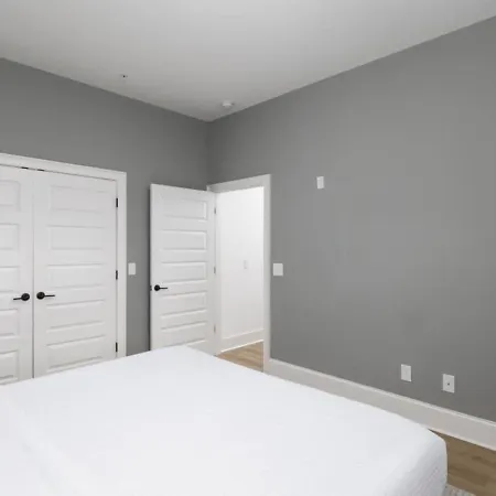 Holiday home Sleeps 16 Two Side By Side Only 3 Miles Broadway