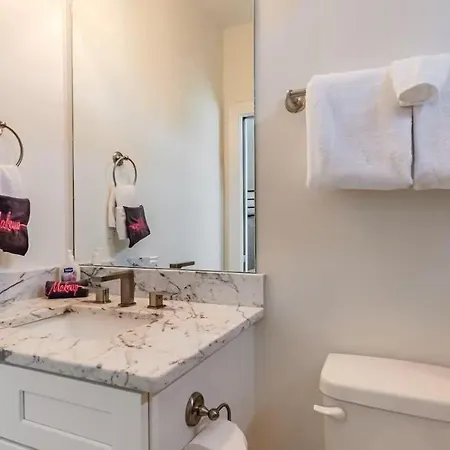 Holiday home Nash - Music Sanctuary - 2410 Meharry Blvd Unit 9