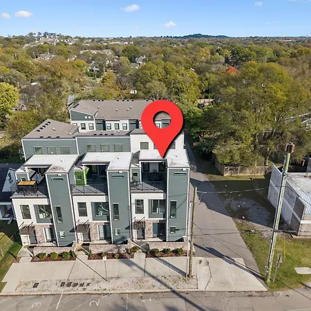 New Nash Modern Luxurious Space W Rooftop Views