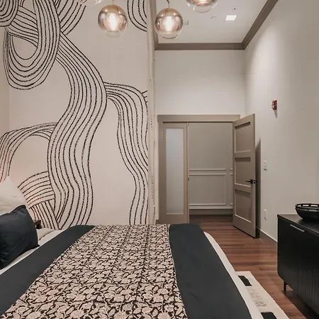 Starr Piano - Roxie And Carraway - 8 Bedrooms * Nashville