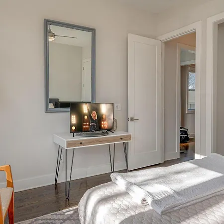 Holiday home Cultured Coach - Music Row - Mins To Downtown