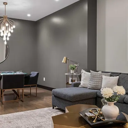 French's Luxury - Steps From Broadway Nashville